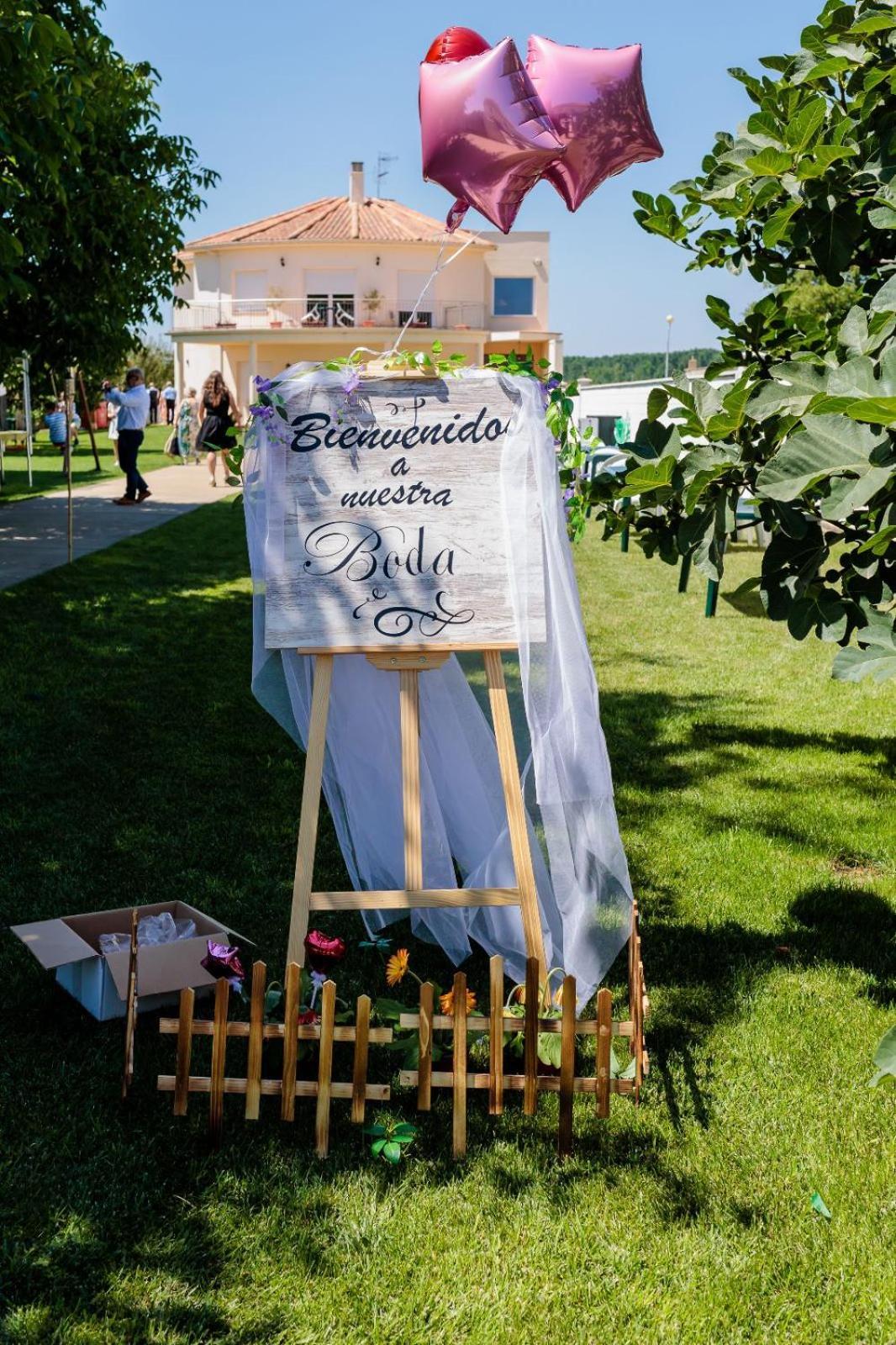 Casa Miguel Y Sally Villanueva de Las Manzanas Exteriör bild